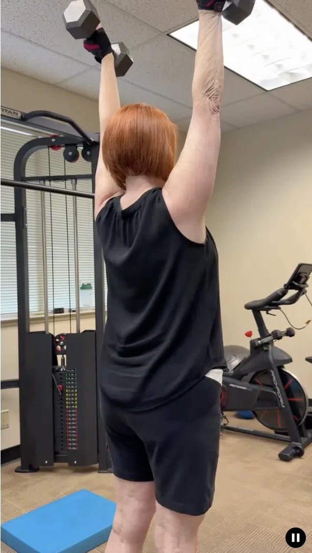 Shoulder press 2